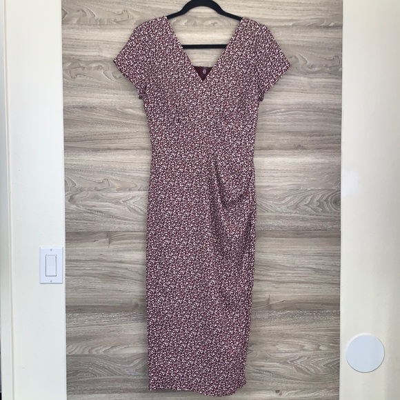 Abercrombie & Fitch burgundy white floral short sleeve midi dress Fit to Flatter - Picture 1 of 9